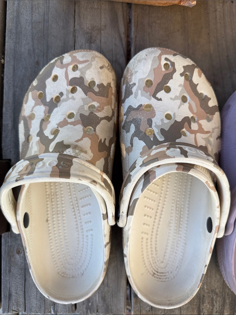 CROCS Beige and Brown Camo Classic Clog, size W 9